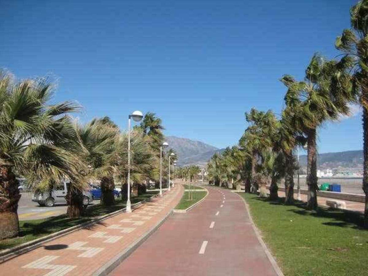 E2 Equipado En Playa Granada Con Terraza De 11M2 Apartment Мотрил Екстериор снимка